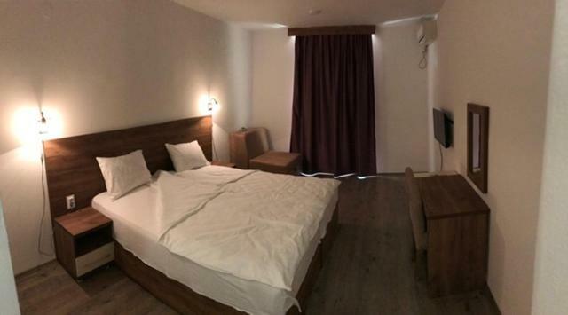 Htp Velika Plaza Ulcinj Hotel Buitenkant foto